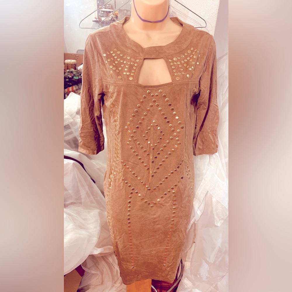 Sami & Jo keyhole faux suede tan embellished with gold studs